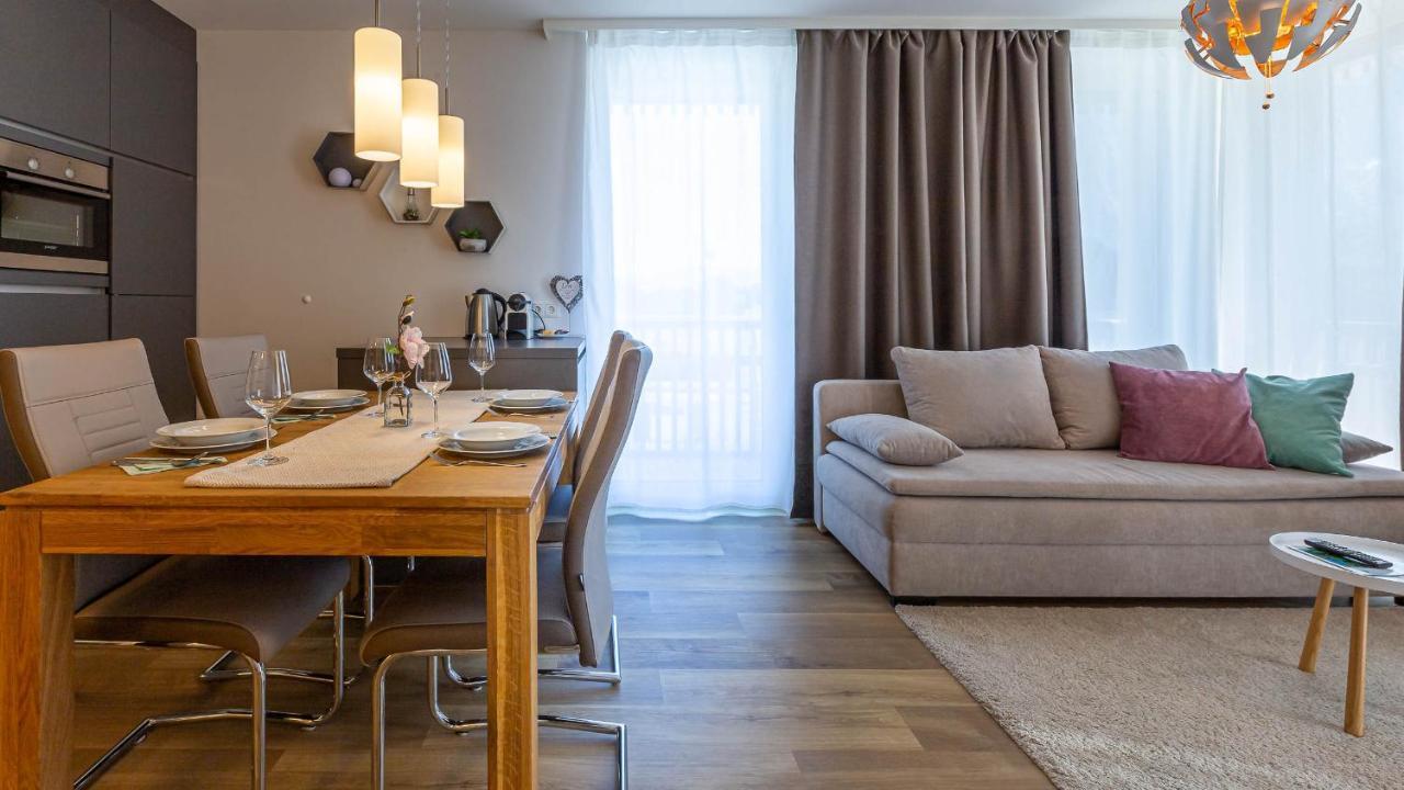 Alpine Appartement Top 3 By Aa Holiday Homes 陶普利茨 外观 照片
